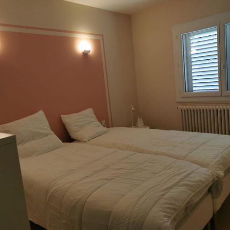 La Rive Du Doubs - 2 Chambres - 5 Pers - 56, Chemin Du Canal Du Rhone Au Rhin Dole Ngoại thất bức ảnh