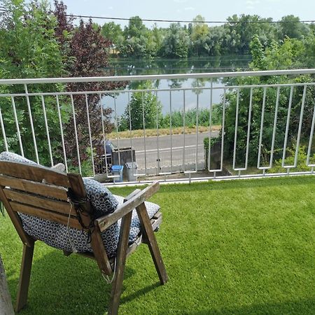 La Rive Du Doubs - 2 Chambres - 5 Pers - 56, Chemin Du Canal Du Rhone Au Rhin Dole Ngoại thất bức ảnh